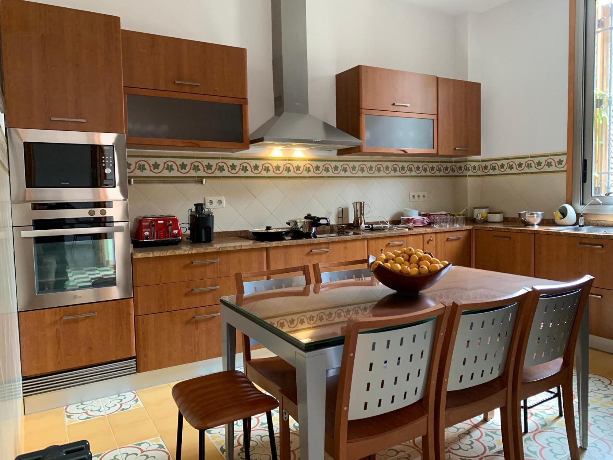 Ca L'Andreu Teia. Casa Modernista Villa Luaran gambar
