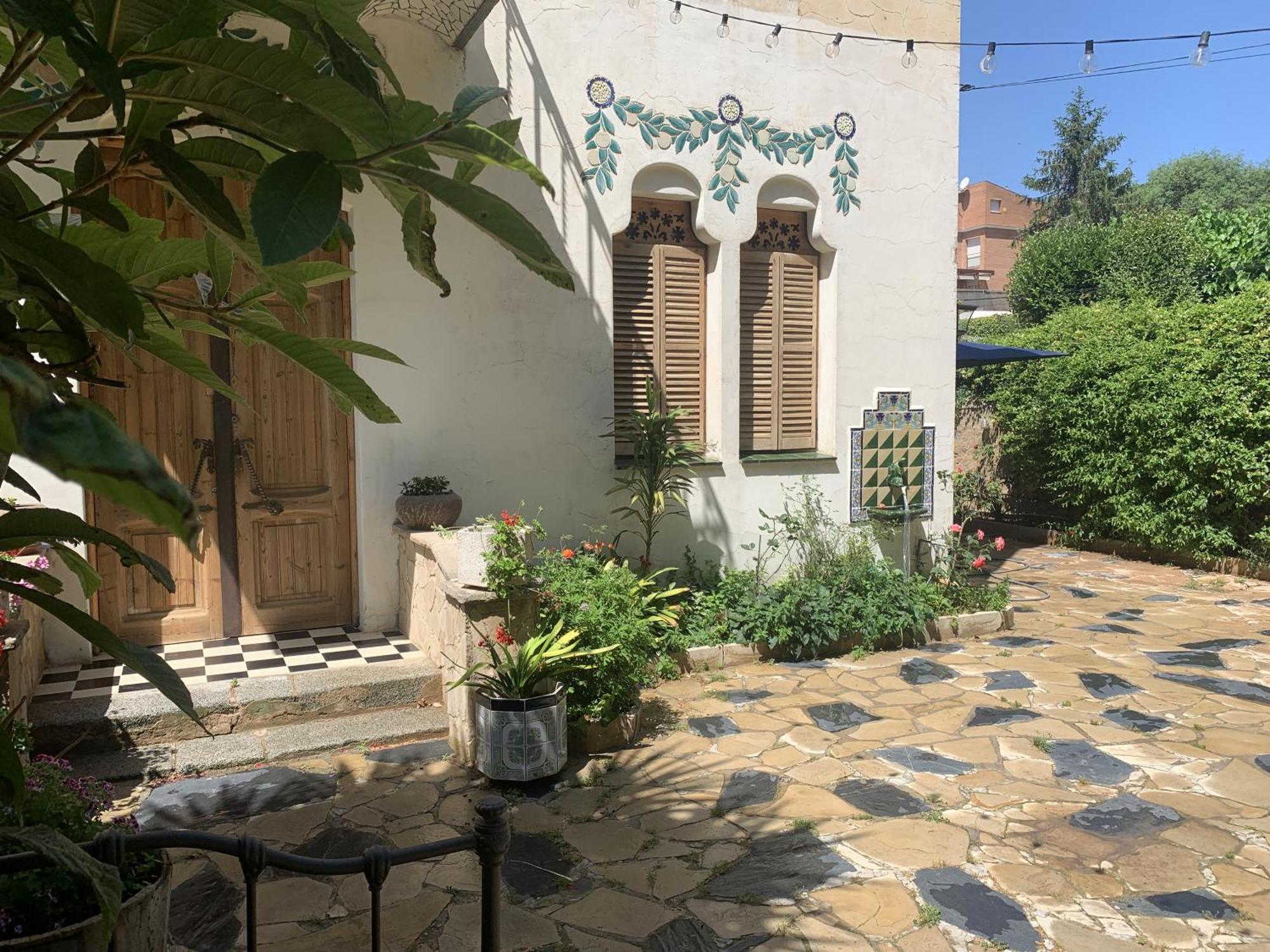 Ca L'Andreu Teia. Casa Modernista Villa Luaran gambar